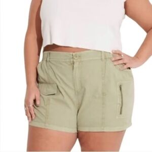 NWT women wild fable utility cargo shorts Large